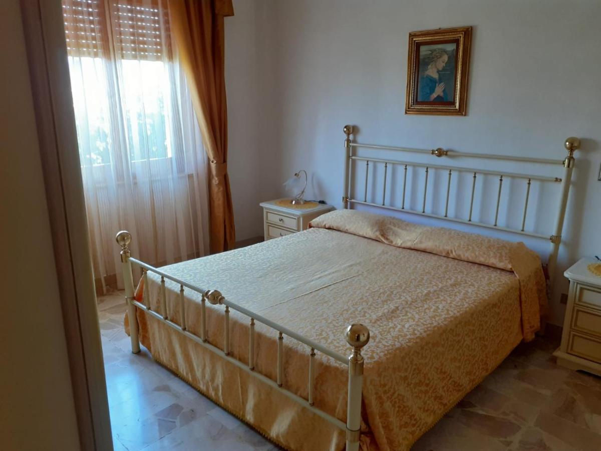 B&B Anna Piscinas Exteriér fotografie